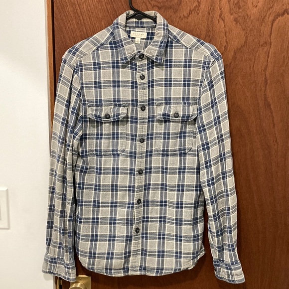 Sonoma Plaid Long Sleeved Flannel Button-Up Shirt in Blue and Gray Men’s Small - Picture 1 of 5